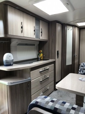                         Przyczepa HOBBY 545KMF de lux - zdjęcie 7
                        