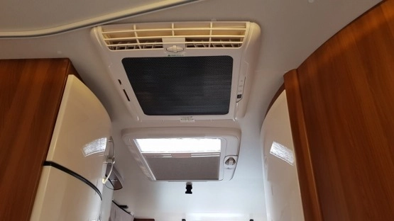                         KAMPER Fiat Ducato 3.0 Hobby Optima T75 HGE - zdjęcie 4
                        