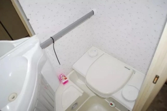                         Przyczepa Knaus Eifelland 8404 DMC 1050 kg - zdjęcie 6
                        