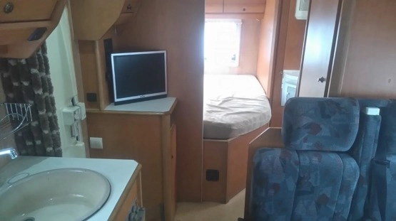                         Kamper Fiat Ducato 98 r. - zdjęcie 27
                        