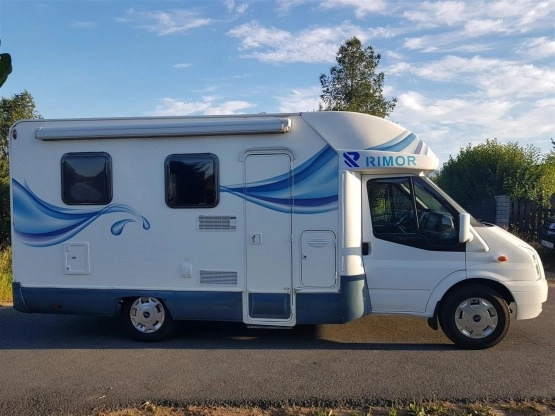                         Rimor Sailer Kamper Półintegra Ford Transit 2,2 TDCi KLIMA SalonPL Kempingowy  - zdjęcie 2
                        