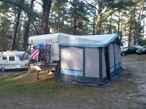                         Przyczepa kempingowa Eifelland 8304 Holiday - zdjęcie 3
                        