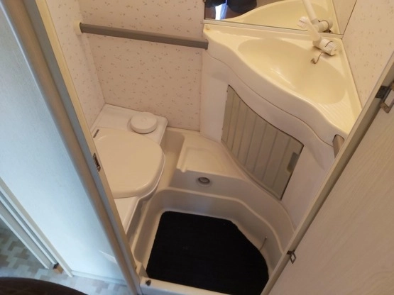                         Przyczepa kempingowa Eifelland 8304 Holiday - zdjęcie 4
                        