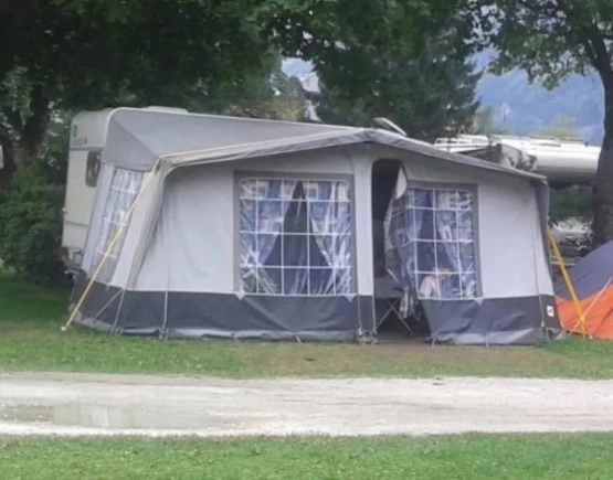                         Przyczepa Caravelair 1994 rok - zdjęcie 3
                        