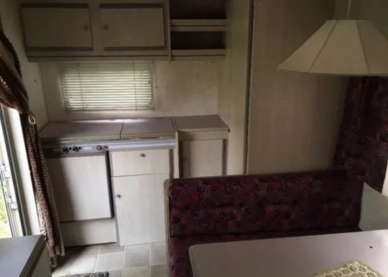                         Przyczepa Caravelair 1994 rok - zdjęcie 7
                        