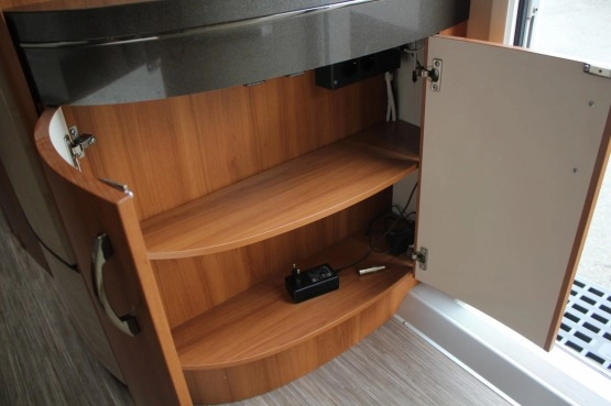                         2016 Hobby OnTour 490 SFF - DMC 1500 kg, 3 osobowa - zdjęcie 9
                        