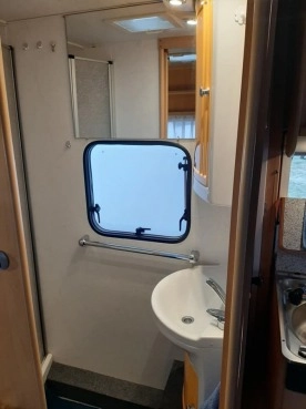                         Przyczepa kempingowa Dethleffs Camper - zdjęcie 8
                        