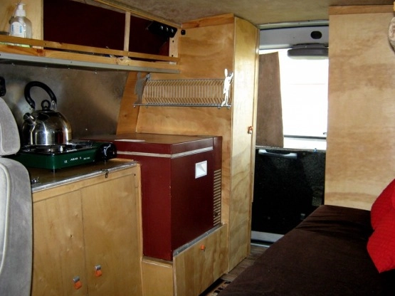                         Hyundai H200 2,5 D Mini Kamper, Spanie 2+2, kuchnia, WC + Namiot + Hak - zdjęcie 18
                        