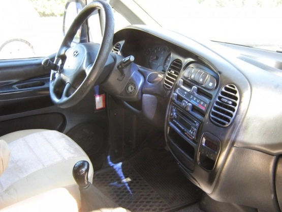                         Hyundai H200 2,5 D Mini Kamper, Spanie 2+2, kuchnia, WC + Namiot + Hak - zdjęcie 3
                        