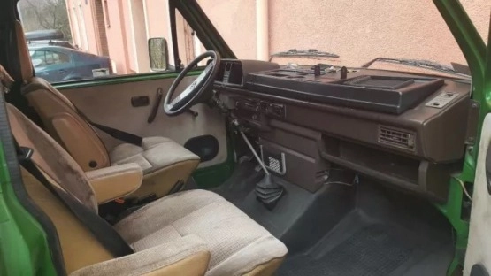                         Volkswagen Transporter T3 T25 camper kamper VW T3 kanciak - zdjęcie 4
                        