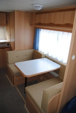                         ADRIA UNICA 502 Stan bardzo dobry! Przedsionek! Zarejestrowana w PL! - zdjęcie 2
                        