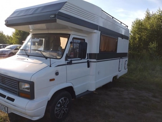                         Kamper sprzedam Fiat Ducato Nowa cena PILNE - zdjęcie 12
                        