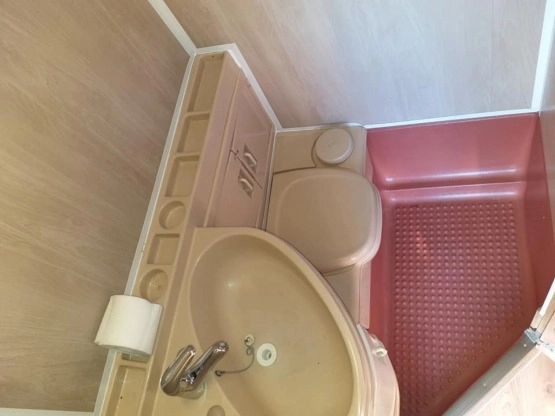                         Kamper sprzedam Fiat Ducato Nowa cena PILNE - zdjęcie 16
                        