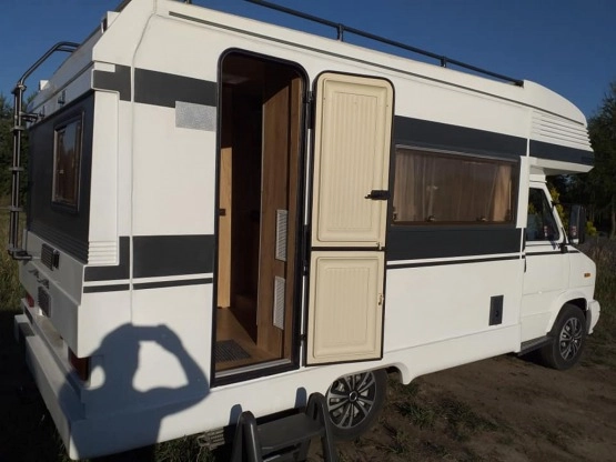                         Kamper sprzedam Fiat Ducato Nowa cena PILNE - zdjęcie 5
                        