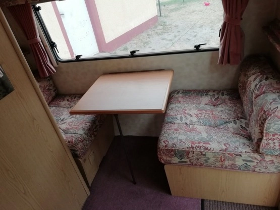                         Przyczepa kempingowa Compass 4 osobowa z przedsionkiem 1998 - zdjęcie 6
                        