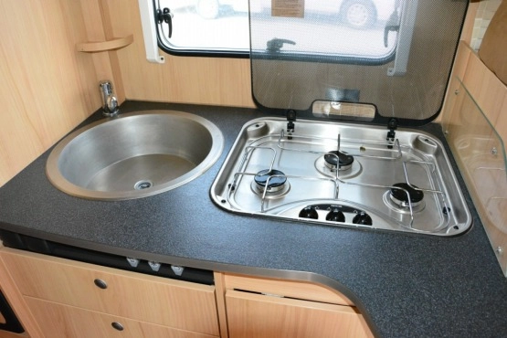                         Fiat Ducato 2,0 Multijet 115 Kamper Sunlight T67 - zdjęcie 5
                        