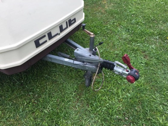                         Przyczepa kempingowa Burstner Club 4-osobowa, przedsionek - zdjęcie 14
                        