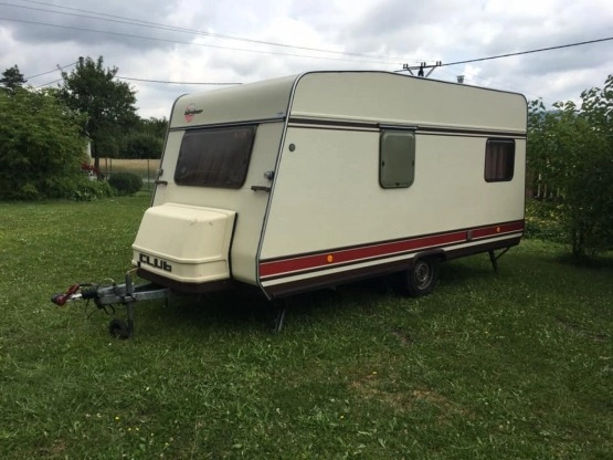                         Przyczepa kempingowa Burstner Club 4-osobowa, przedsionek - zdjęcie 9
                        