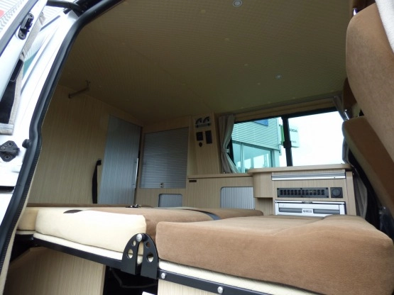                        VW T5 Kamper, profesjonalnie dostosowany - zdjęcie 1
                        