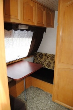                         HOBBY ADX Zarejestrowana! 4os! Ogrzewanie! Przedsionek! DMC 1000 kg! - zdjęcie 2
                        