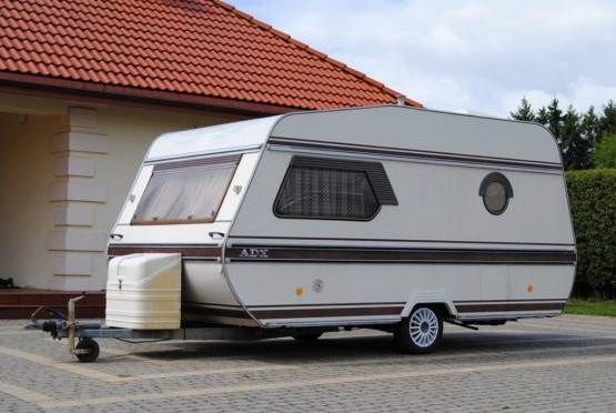                         HOBBY ADX Zarejestrowana! 4os! Ogrzewanie! Przedsionek! DMC 1000 kg! - zdjęcie 5
                        