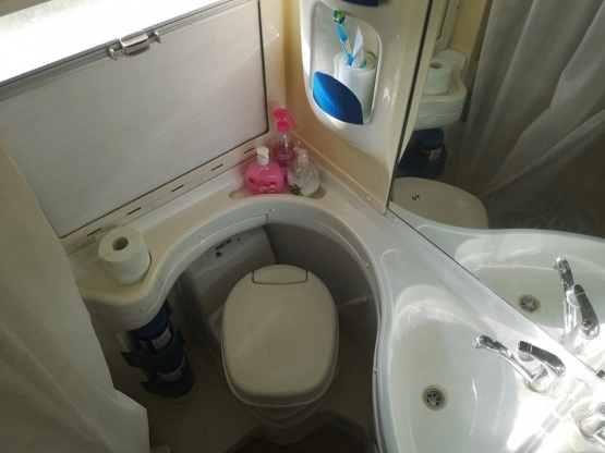                         FIAT DUCATO 2002 r., 2,8 JTD, 130 KM (całoroczny) Zarejestrowany na 6 osób. DMC – 3,5t - zdjęcie 3
                        