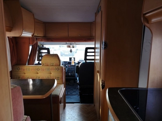                         FIAT DUCATO 2002 r., 2,8 JTD, 130 KM (całoroczny) Zarejestrowany na 6 osób. DMC – 3,5t - zdjęcie 7
                        