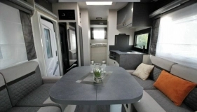                         Ford KAMPER CHAUSSON 720 Titanium Premium 2022 nowy! - zdjęcie 6
                        