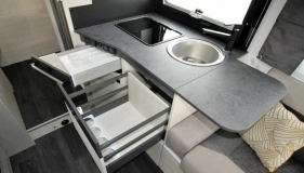                         Ford KAMPER CHAUSSON 720 Titanium Premium 2022 nowy! - zdjęcie 11
                        