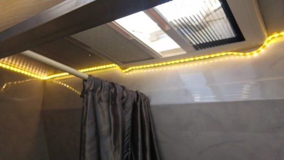                         KAMPER Opel Movano - mocno doinwestowany gotowy do jazdy - zdjęcie 2
                        