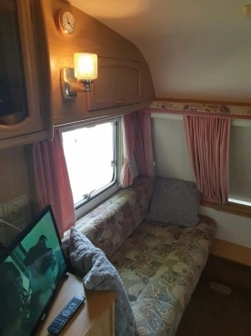                         Przyczepa 4-osobowa - zdjęcie 2
                        