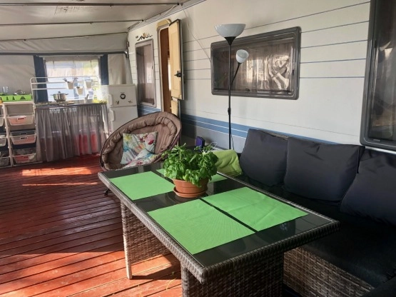                         Hobby UK 660 Special Exclusive z przedsionkiem Hypercamp Obelink - zdjęcie 4
                        