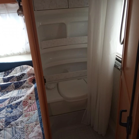                         Przyczepa Hobby Prestige 465, 2003 r. - zdjęcie 4
                        