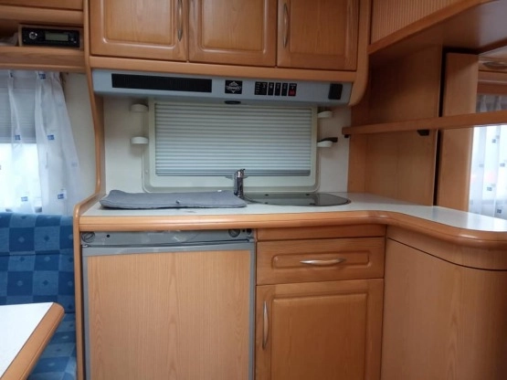                         Przyczepa Hobby Prestige 465, 2003 r. - zdjęcie 8
                        