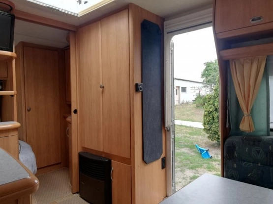                         Przyczepa Hobby 495 - zdjęcie 3
                        