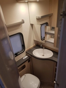                         HOBBY 545 KMF, 2016, 6 OSOBOWA, RODZINNA - zdjęcie 16
                        