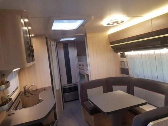                         HOBBY 545 KMF, 2016, 6 OSOBOWA, RODZINNA - zdjęcie 9
                        