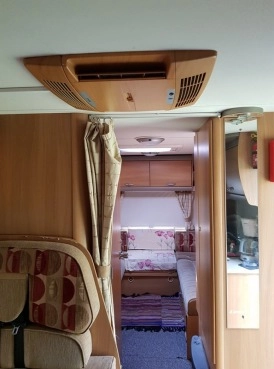                         Sprzedam KAMPERA na Peugeot Boxer 2,2, 2007 r. - zdjęcie 11
                        