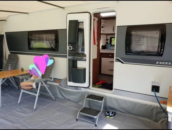                         Przyczepa Kempingowa Hobby 495 WFB Excellent 2018 - zdjęcie 10
                        