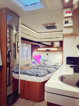                         Przyczepa Kempingowa Hobby 495 WFB Excellent 2018 - zdjęcie 15
                        