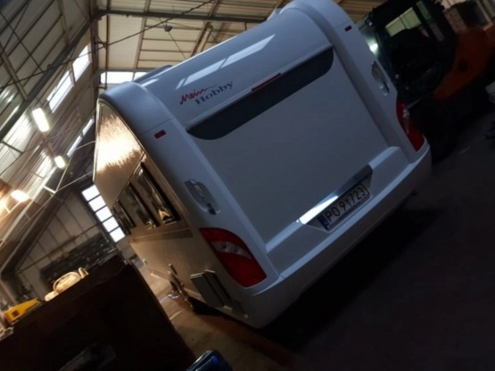                         Przyczepa Kempingowa Hobby 495 WFB Excellent 2018 - zdjęcie 16
                        