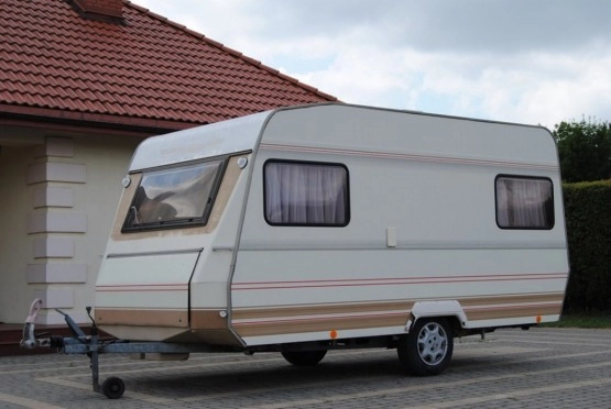                         DETHLEFFS RD3 Zarejestrowana w PL! Przedsionek! Łazienka! DMC 1000 kg - zdjęcie 6
                        