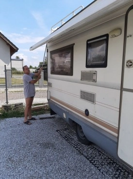                         Camper Fiat Ducato rocznik 90. 1,9 diesel, 5 biegowy - zdjęcie 11
                        