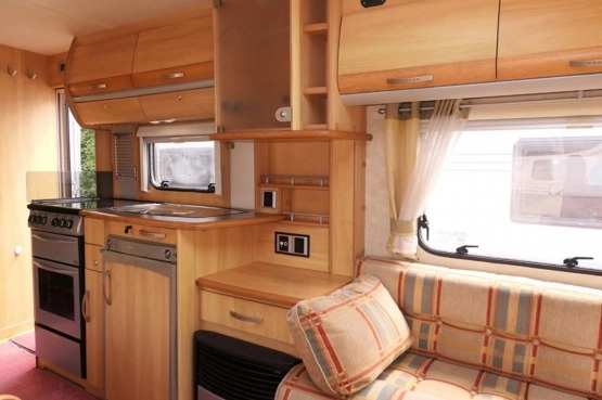                         Przyczepa kempingowa Sterling Moonstone 2002 rok - zdjęcie 5
                        