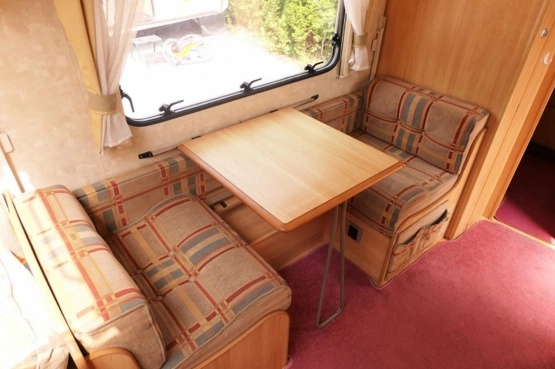                         Przyczepa kempingowa Sterling Moonstone 2002 rok - zdjęcie 7
                        