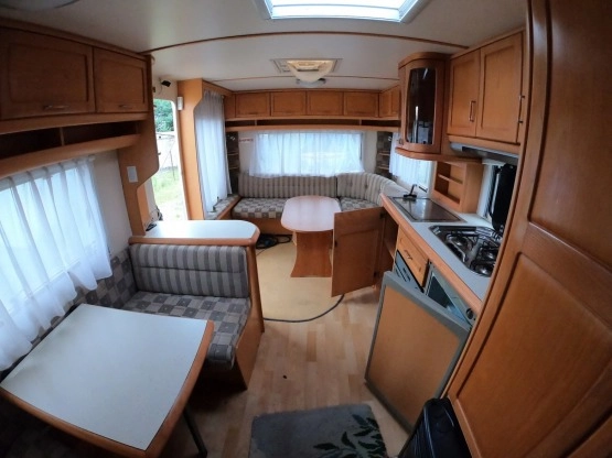                         Sprzedam przyczepę campingową Hobby Prestige - zdjęcie 9
                        