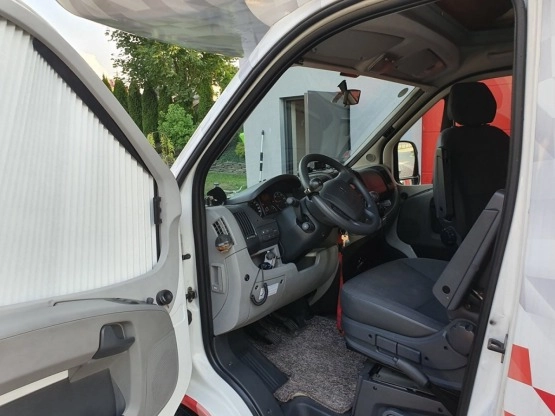                         Kamper Chausson 2007, 3.0, 6 os. - zdjęcie 13
                        