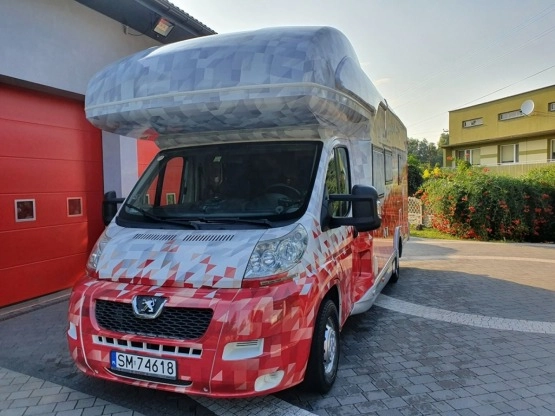                         Kamper Chausson 2007, 3.0, 6 os. - zdjęcie 22
                        