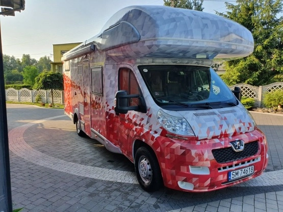                         Kamper Chausson 2007, 3.0, 6 os. - zdjęcie 8
                        