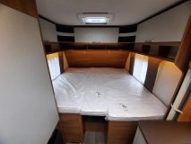                         łóżko niemieckie - Nowa przyczepa kempingowa Burstner Premio Plus 520 TL 
                        